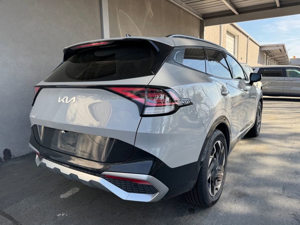 Certified 2023 Kia Sportage SX image 5