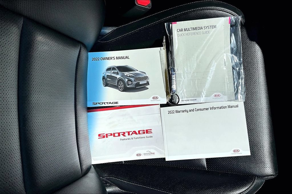 Used 2022 Kia Sportage Nightfall Edition AWD/4WD image 11