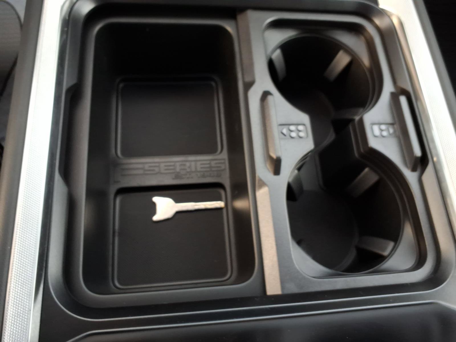 New 2026 Ford F250 Platinum w/ Tremor Off-Road Package image 17