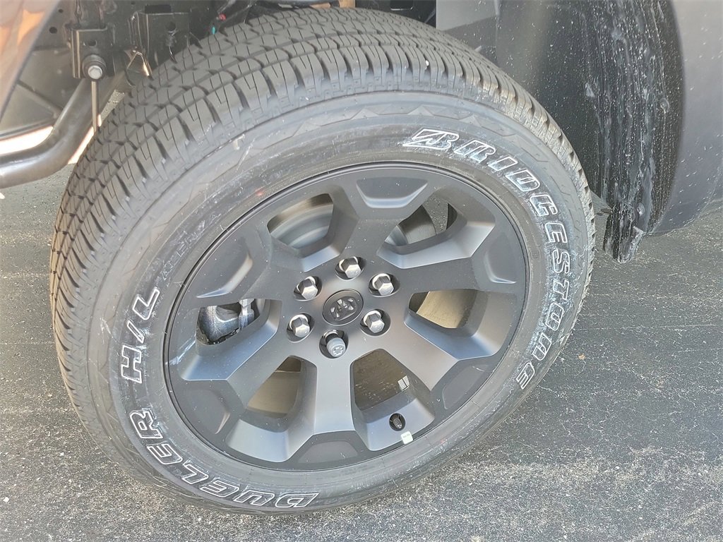 New 2026 RAM 1500 4x4 Crew Cab image 10