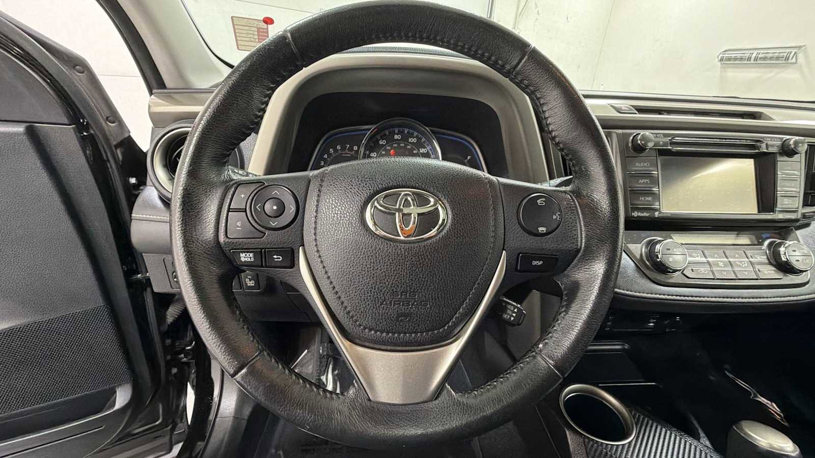 Used 2015 Toyota RAV4 Limited w/ Technology Package image 16