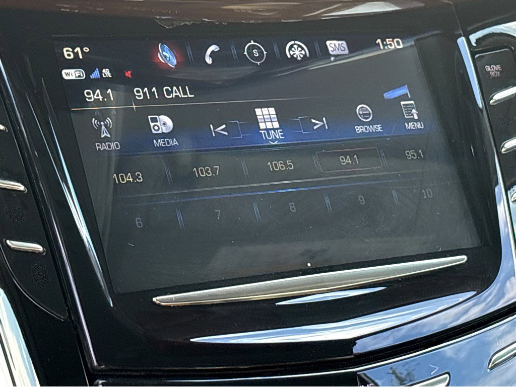 Used 2020 Cadillac Escalade Luxury image 10