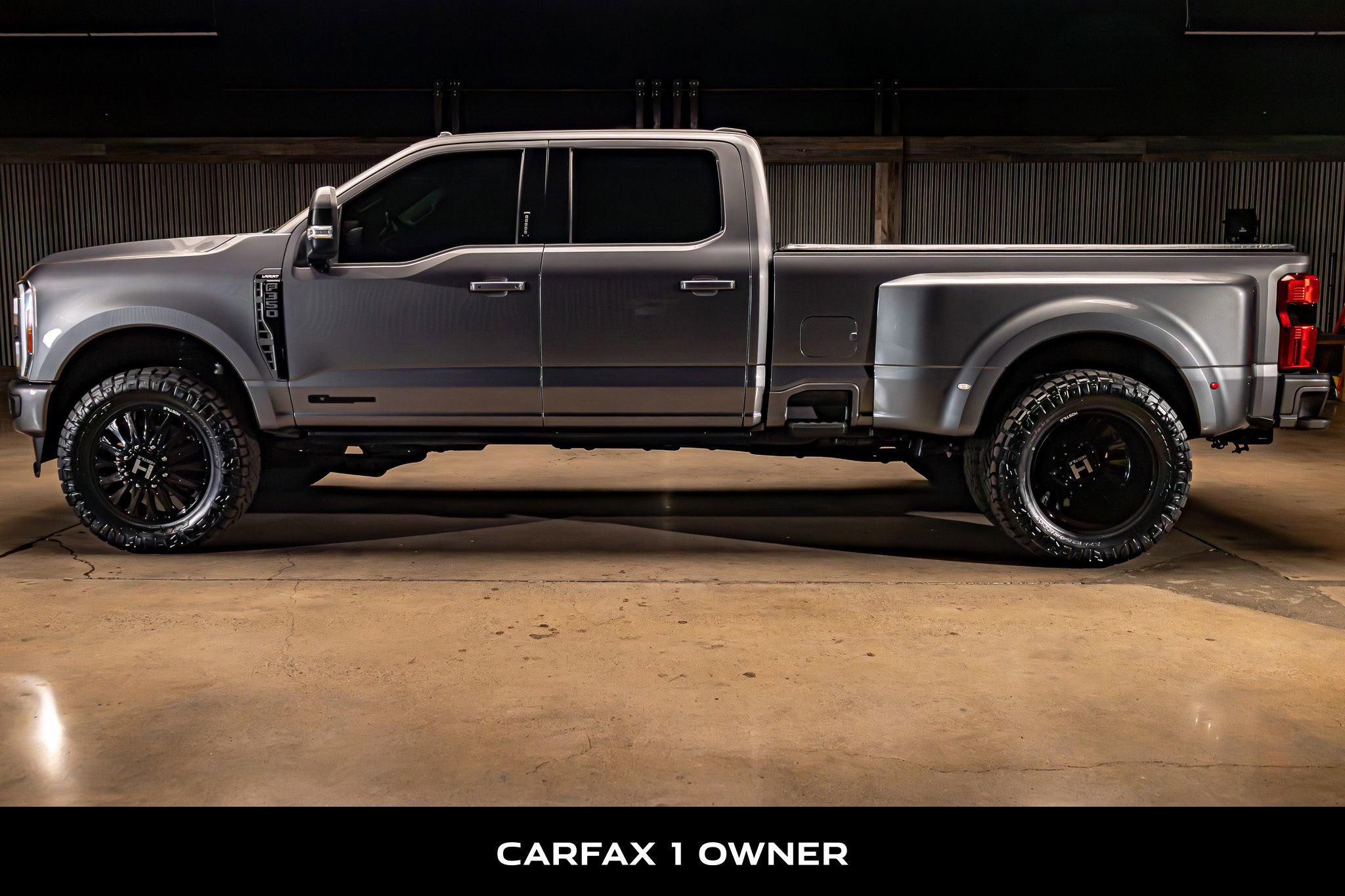 Used 2023 Ford F350 Lariat w/ FX4 Off-Road Package AWD/4WD image 5