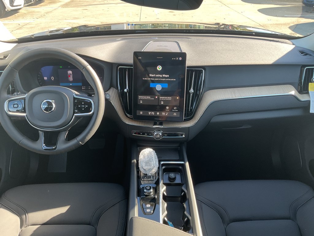 New 2027 Volvo XC60 T8 Plus AWD/4WD image 20