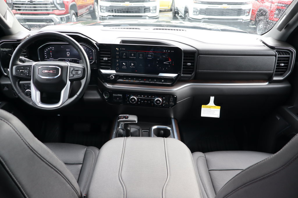 Used 2024 GMC Sierra 1500 SLT w/ SLT Premium Plus Package AWD/4WD image 17