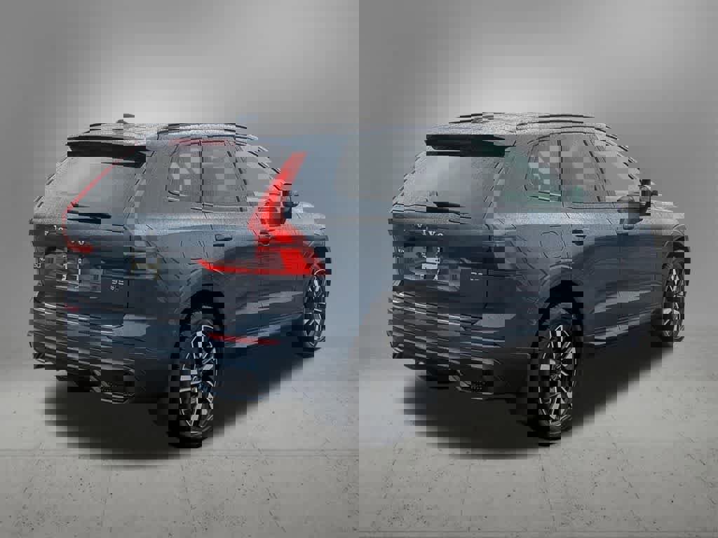 New 2026 Volvo XC60 B5 Plus w/ Protection Package Premier image 6