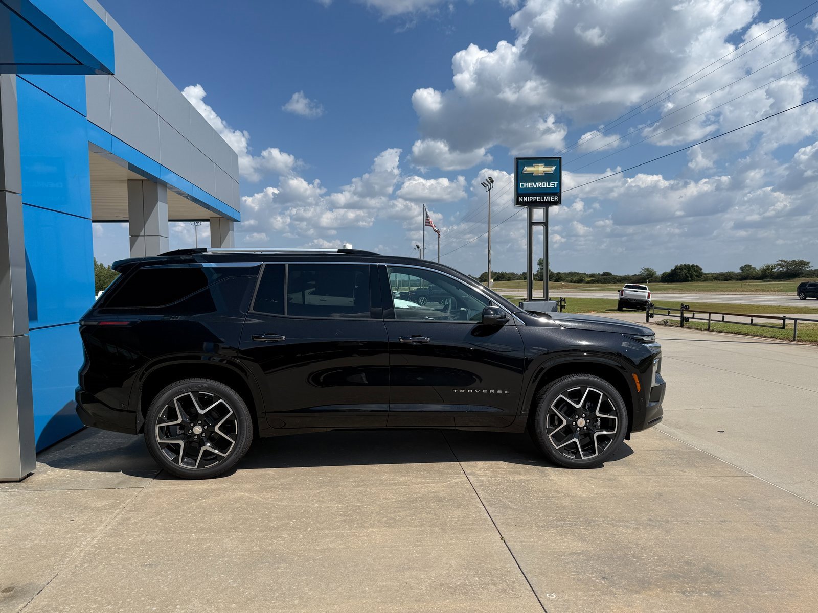 New 2026 Chevrolet Traverse High Country image 4