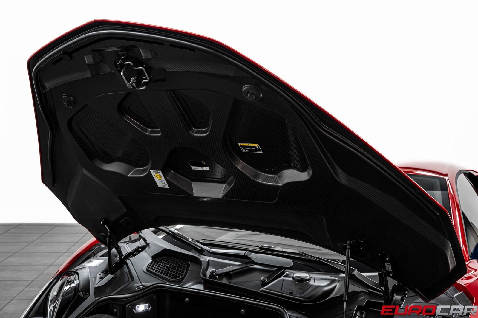 Used 2025 Lamborghini Revuelto image 11