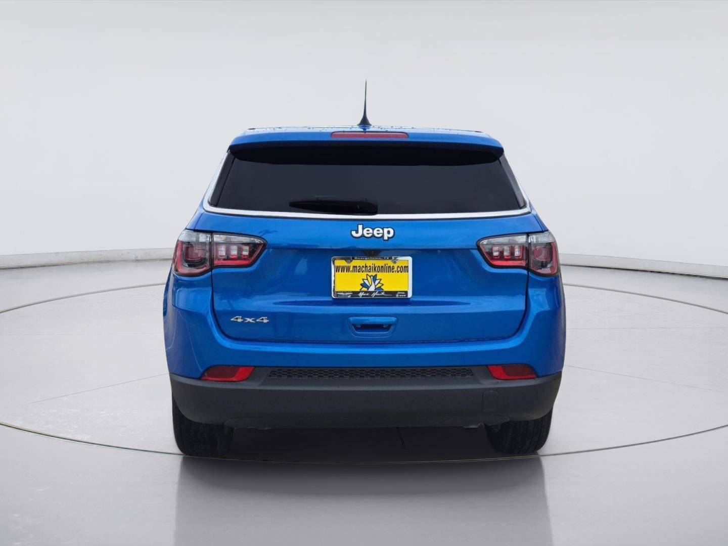 Used 2025 Jeep Compass Sport AWD/4WD image 4
