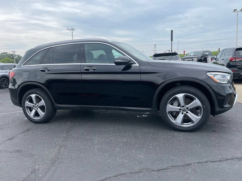 Used 2022 Mercedes-Benz GLC 300 4MATIC image 2