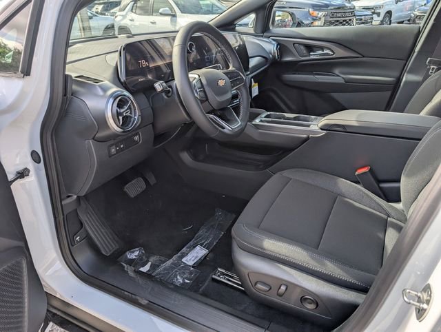 New 2026 Chevrolet Equinox EV LT image 6