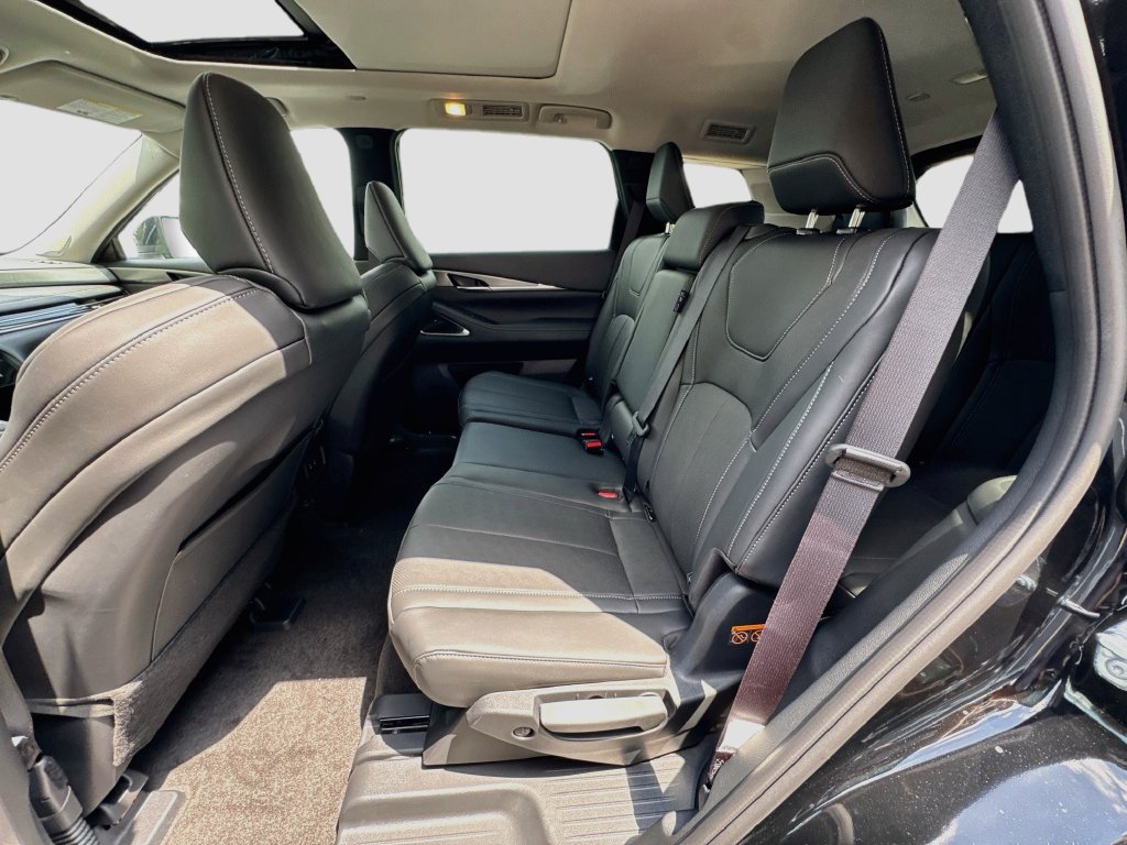 New 2027 INFINITI QX60 Luxe w/ Cargo Package FWD image 26