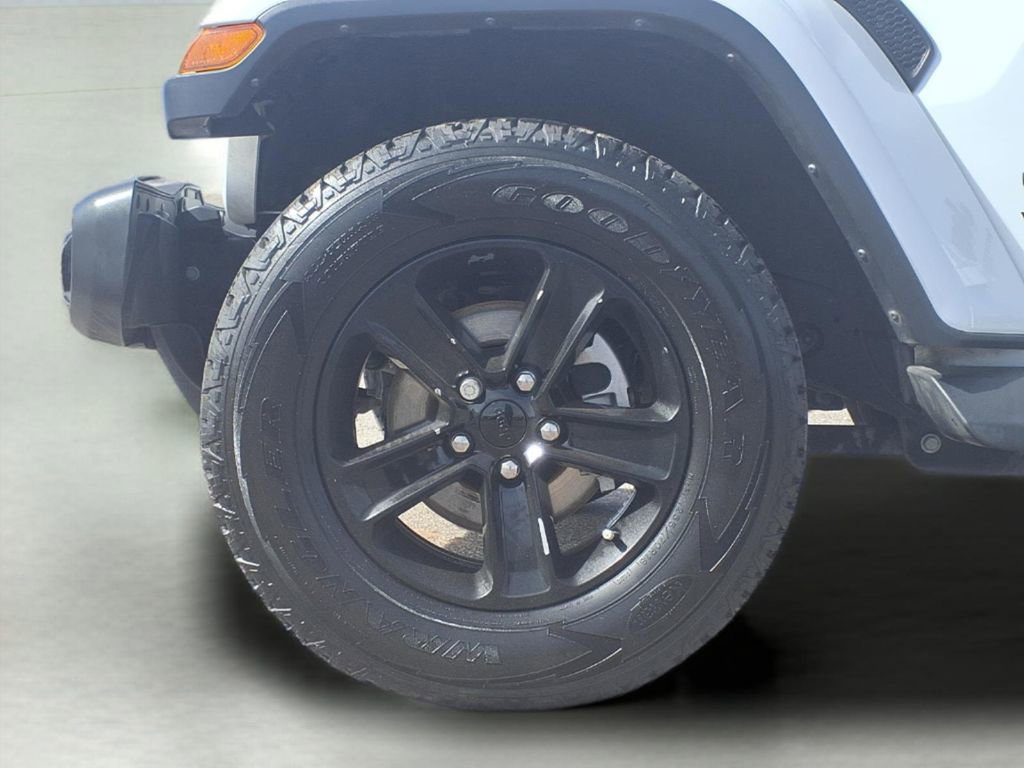 Used 2022 Jeep Wrangler Unlimited Sahara image 14