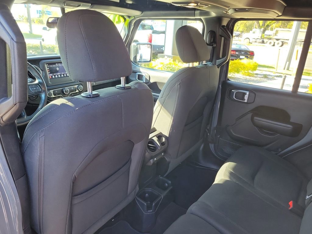 Used 2021 Jeep Wrangler Unlimited Sport image 9