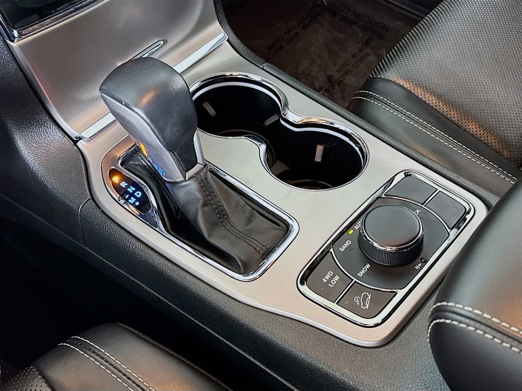 Used 2021 Jeep Grand Cherokee Limited w/ Quick Order Package 2GK 80th image 17