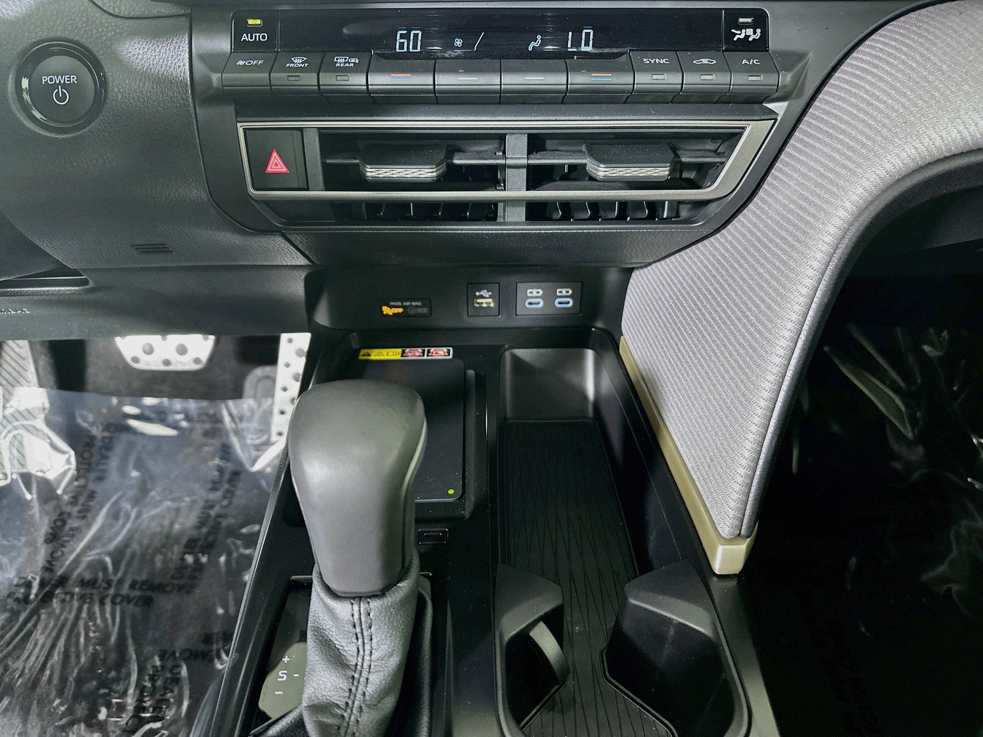Used 2026 Toyota Camry SE FWD image 23