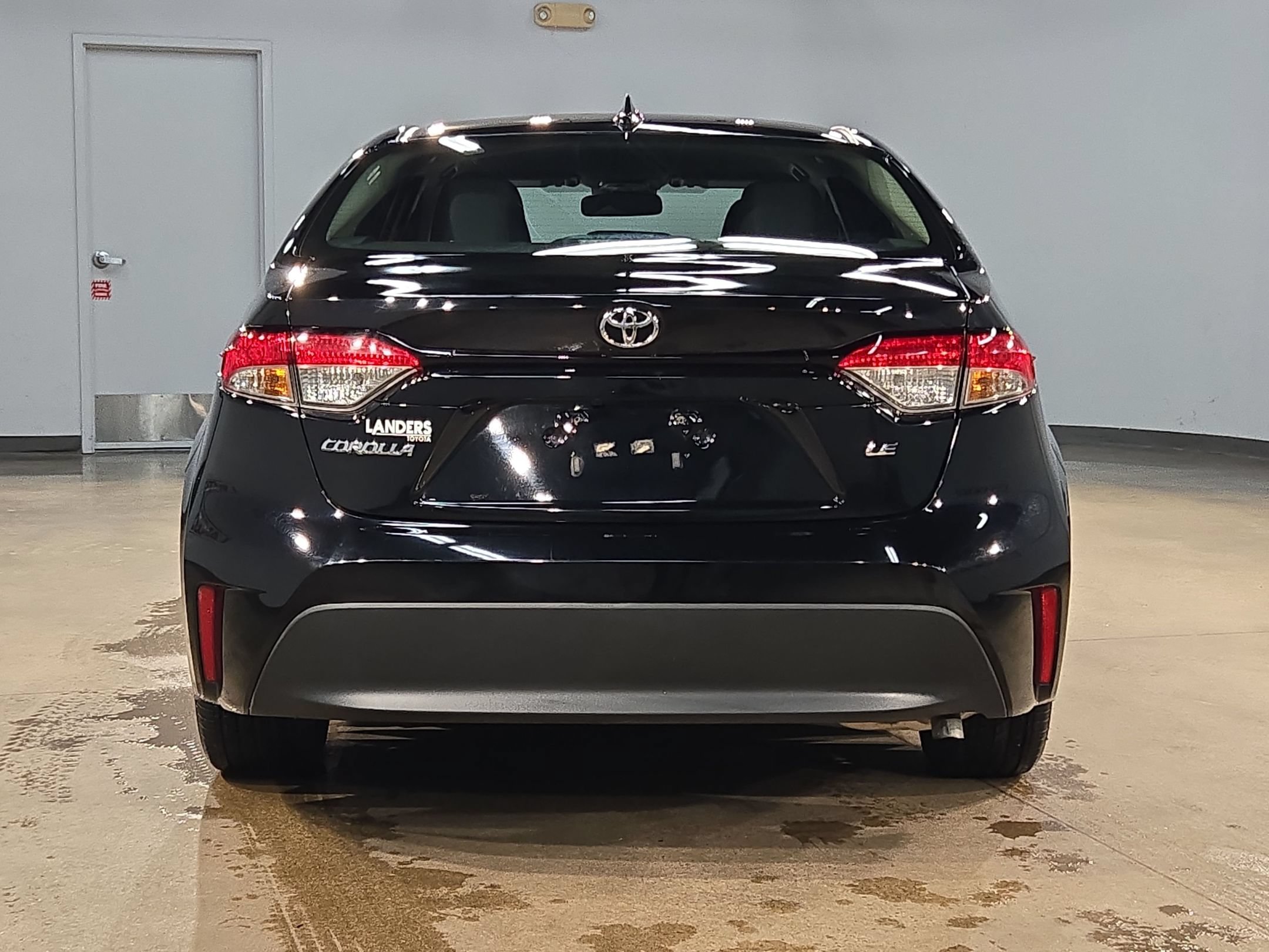 Used 2024 Toyota Corolla LE FWD image 6