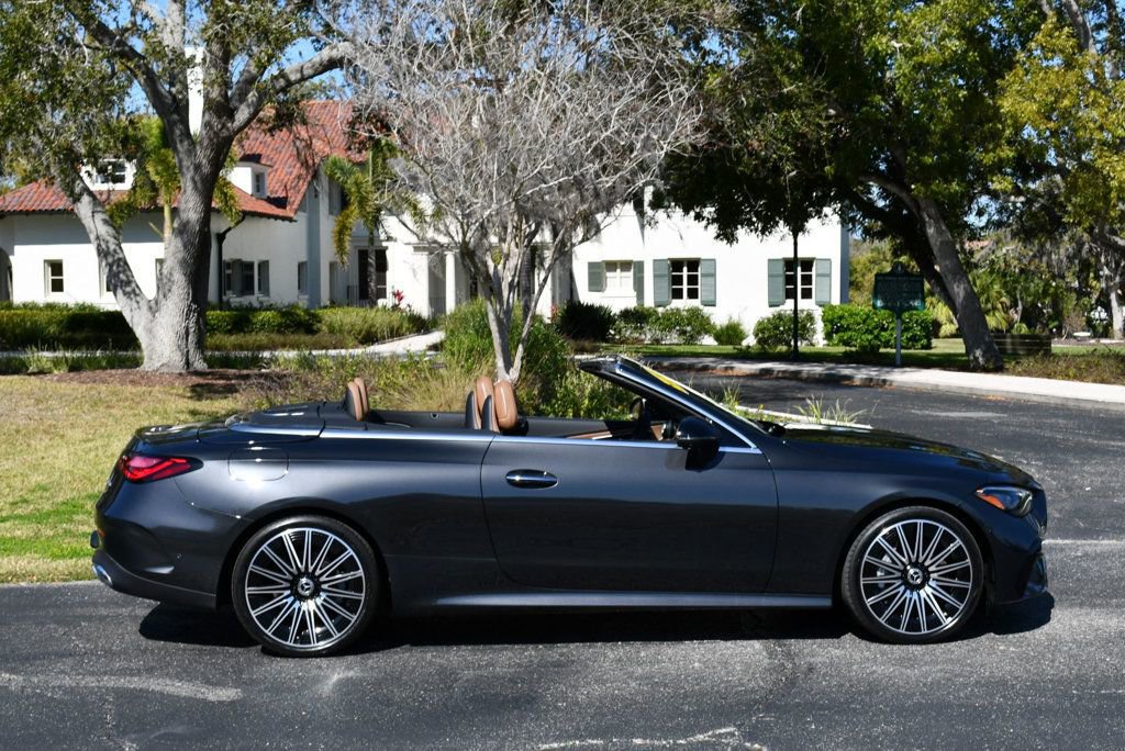 Used 2024 Mercedes-Benz CLE 450 4MATIC Cabriolet image 40