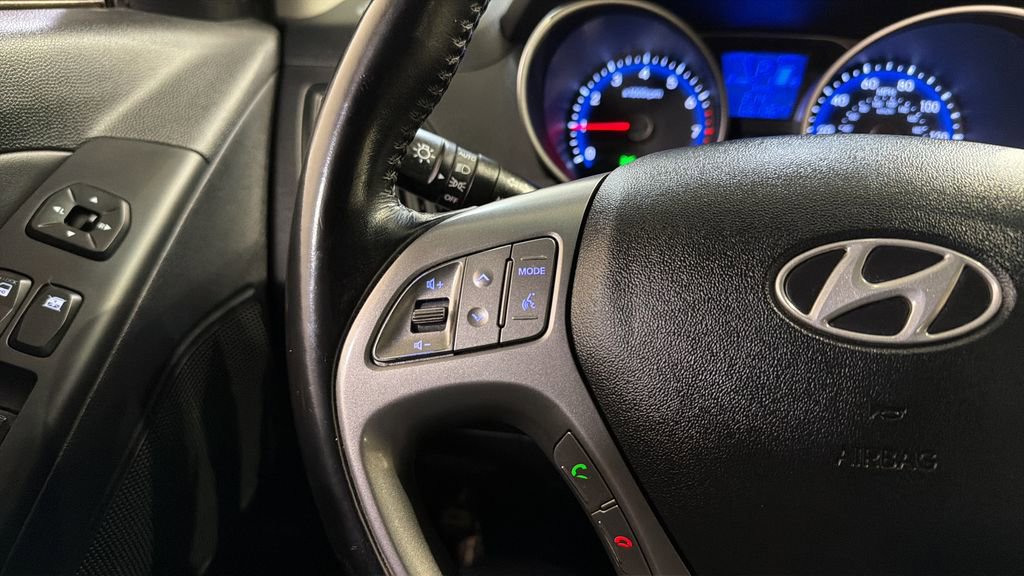 Used 2014 Hyundai Tucson Limited w/ Technology Package 02 image 26