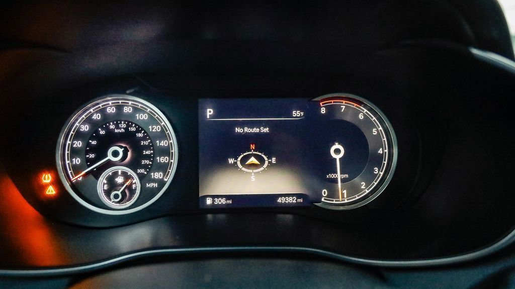 Used 2023 Genesis G70 2.0T image 23