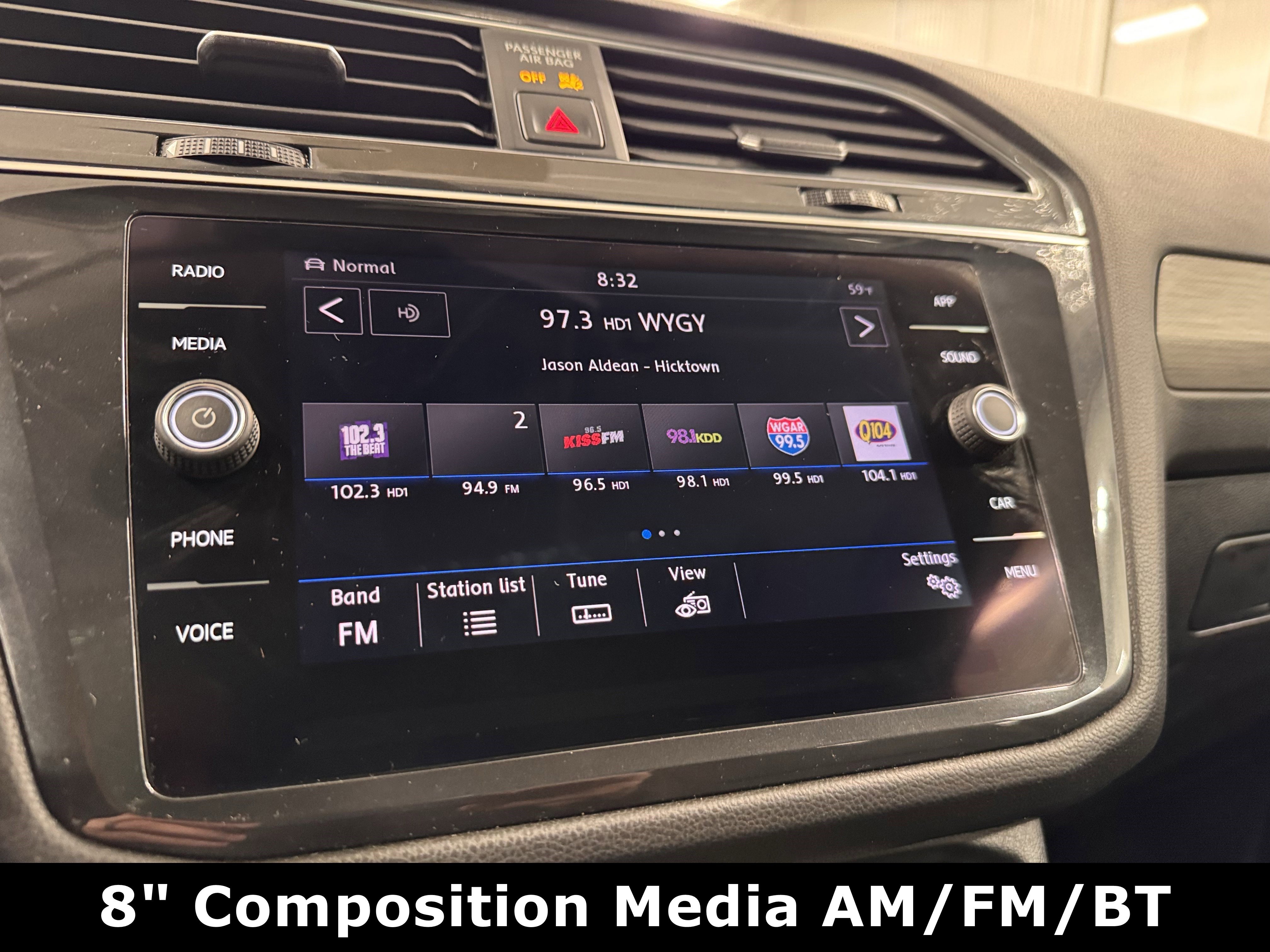 Used 2019 Volkswagen Tiguan SE w/ Panoramic Sunroof Package image 5