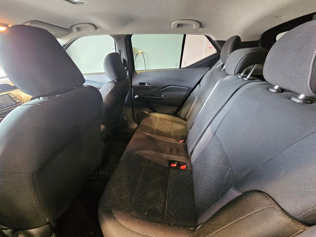 Used 2020 Nissan Kicks SV w/ Exterior Package image 11