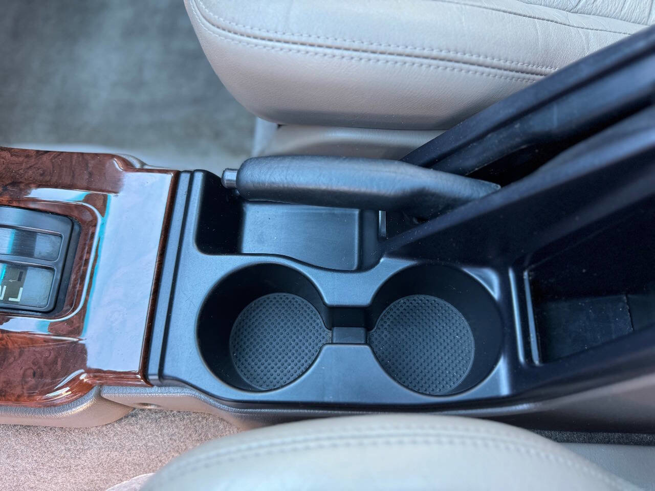 Used 2000 Toyota 4Runner Limited image 24