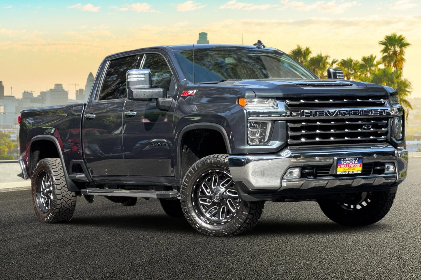 Used 2020 Chevrolet Silverado 2500 LTZ w/ LTZ Plus Package RWD image 2