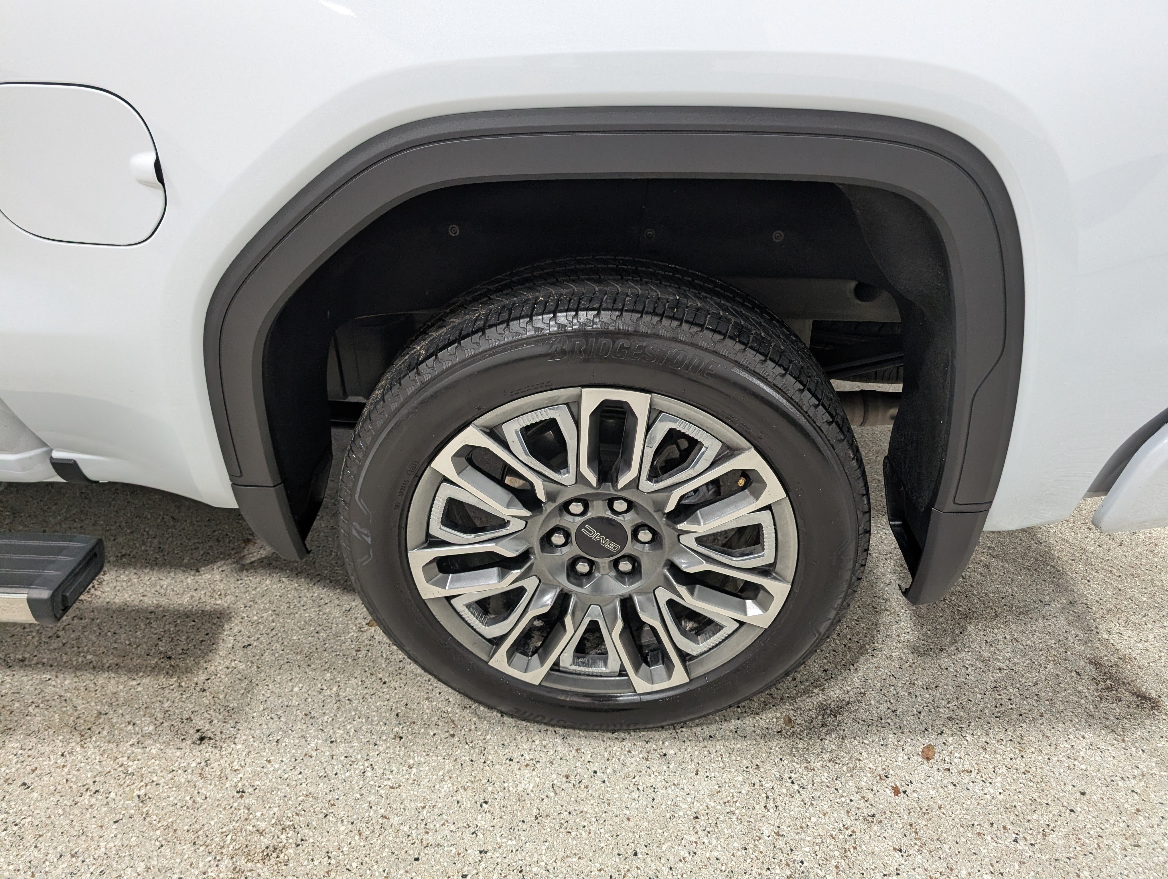 Used 2026 GMC Sierra 1500 Denali Ultimate AWD/4WD image 13