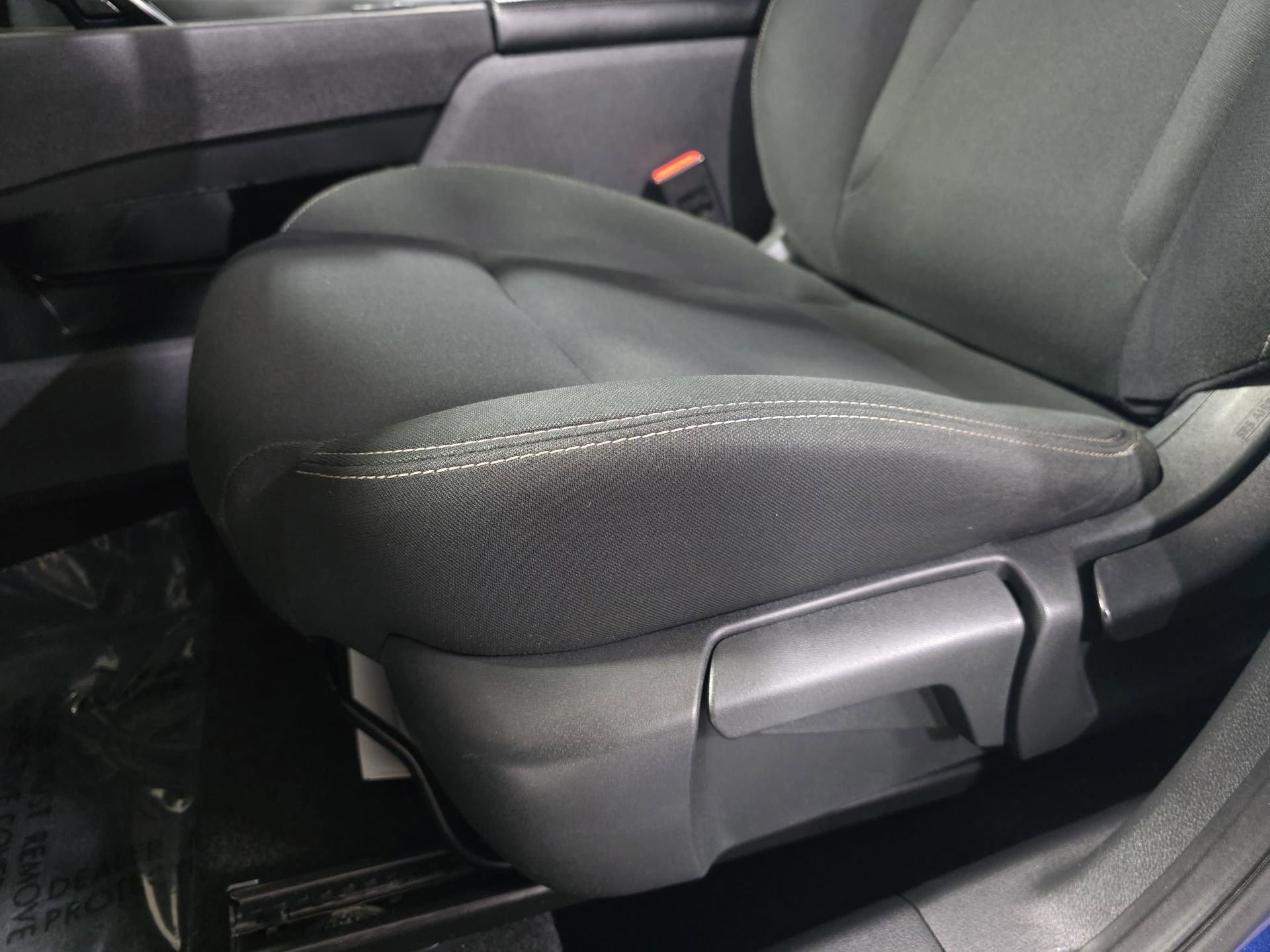 Used 2023 Nissan Rogue S image 27