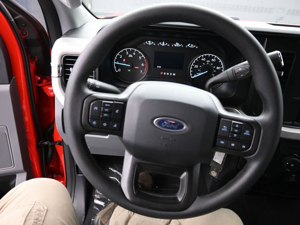 New 2026 Ford F350 4x4 Crew Cab Super Duty image 28