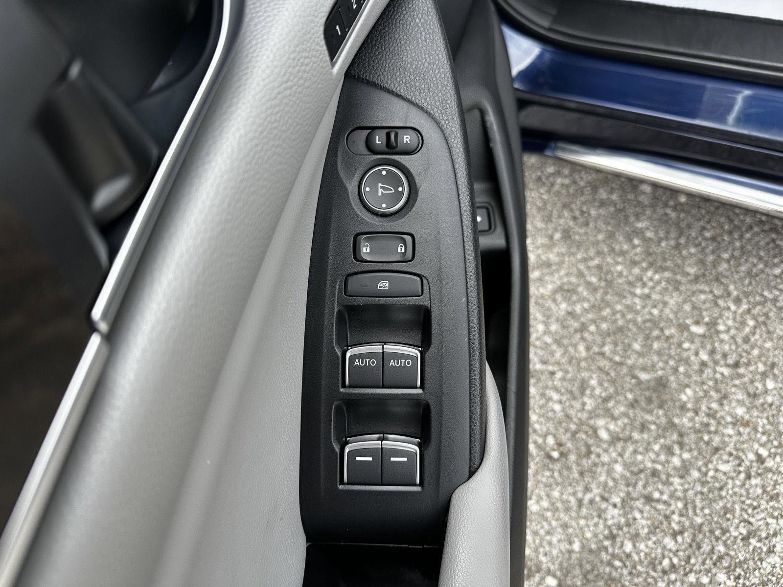 Certified 2018 Honda Accord EX-L image 9