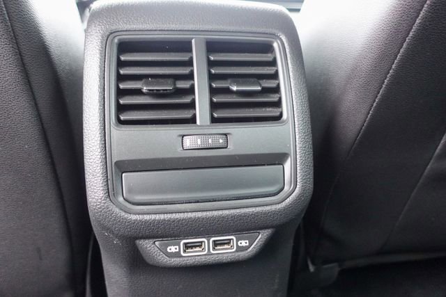 Used 2021 Volkswagen Passat 2.0T SE image 25