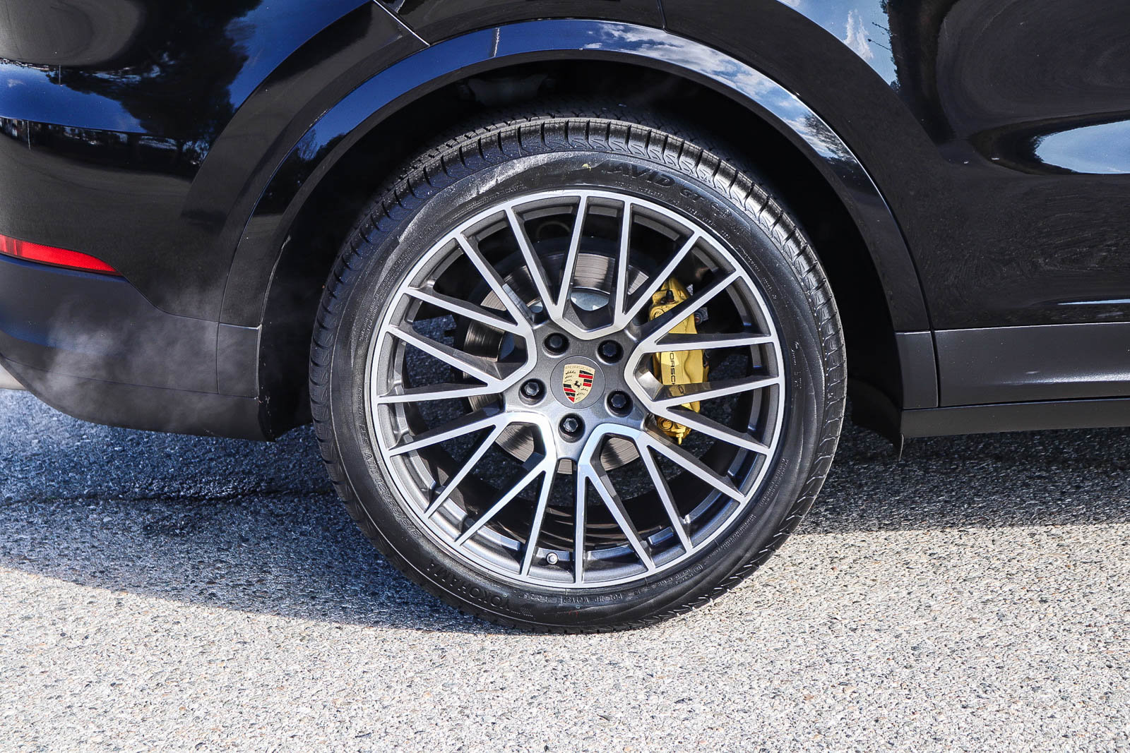 Used 2021 Porsche Cayenne Base image 11