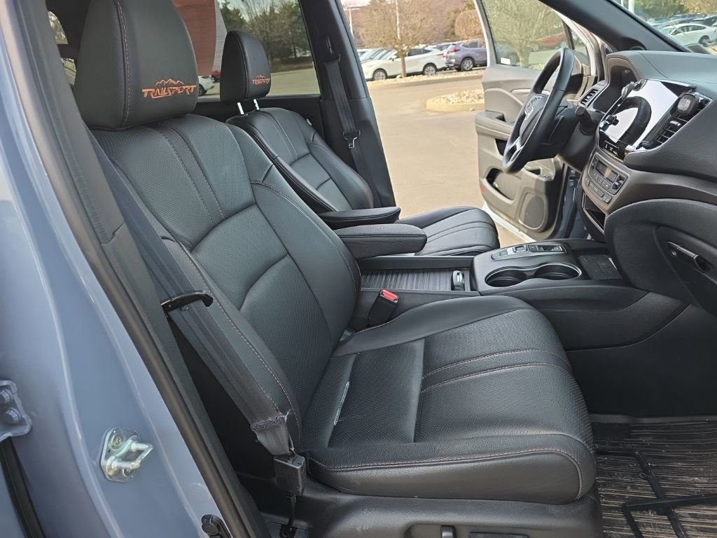 Used 2023 Honda Passport TrailSport image 27