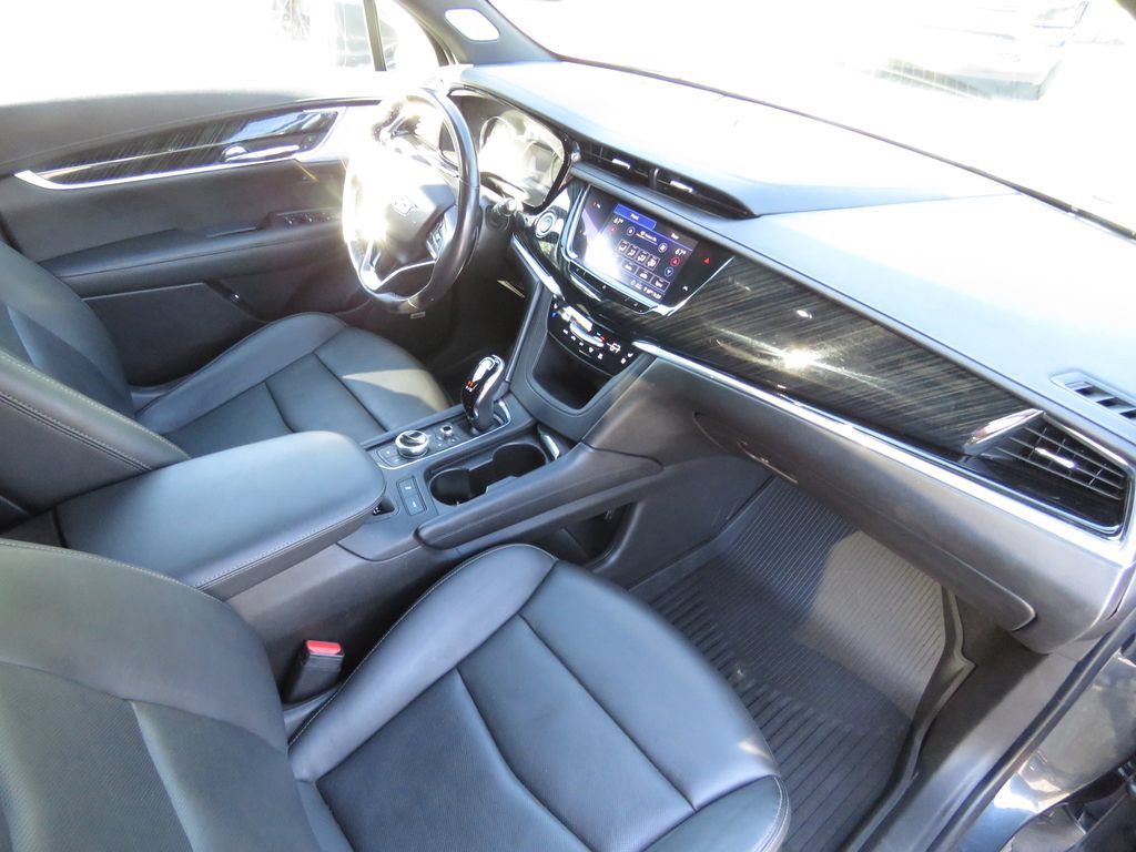 Used 2020 Cadillac XT6 Premium Luxury AWD/4WD image 14