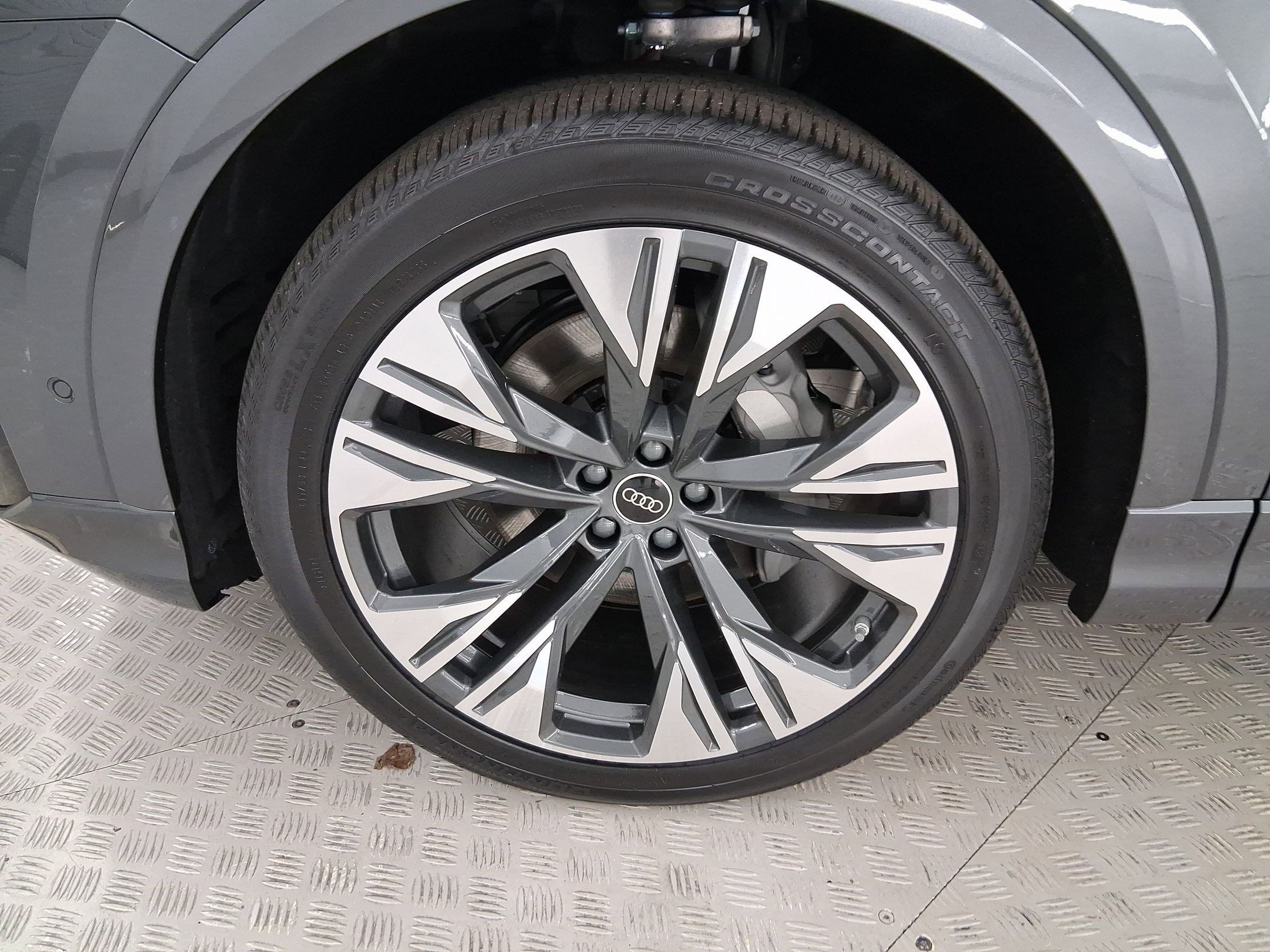 New 2026 Audi Q8 Prestige image 11