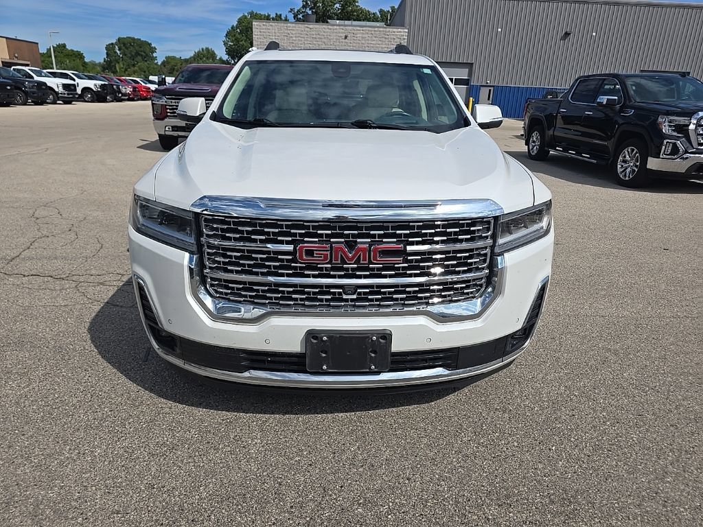 Used 2022 GMC Acadia Denali w/ GMC Pro Grade Package AWD/4WD image 2