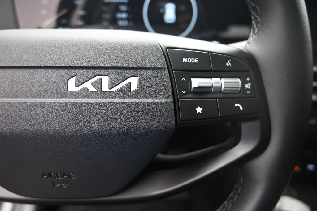 Used 2026 Kia Sportage SX Prestige FWD image 14