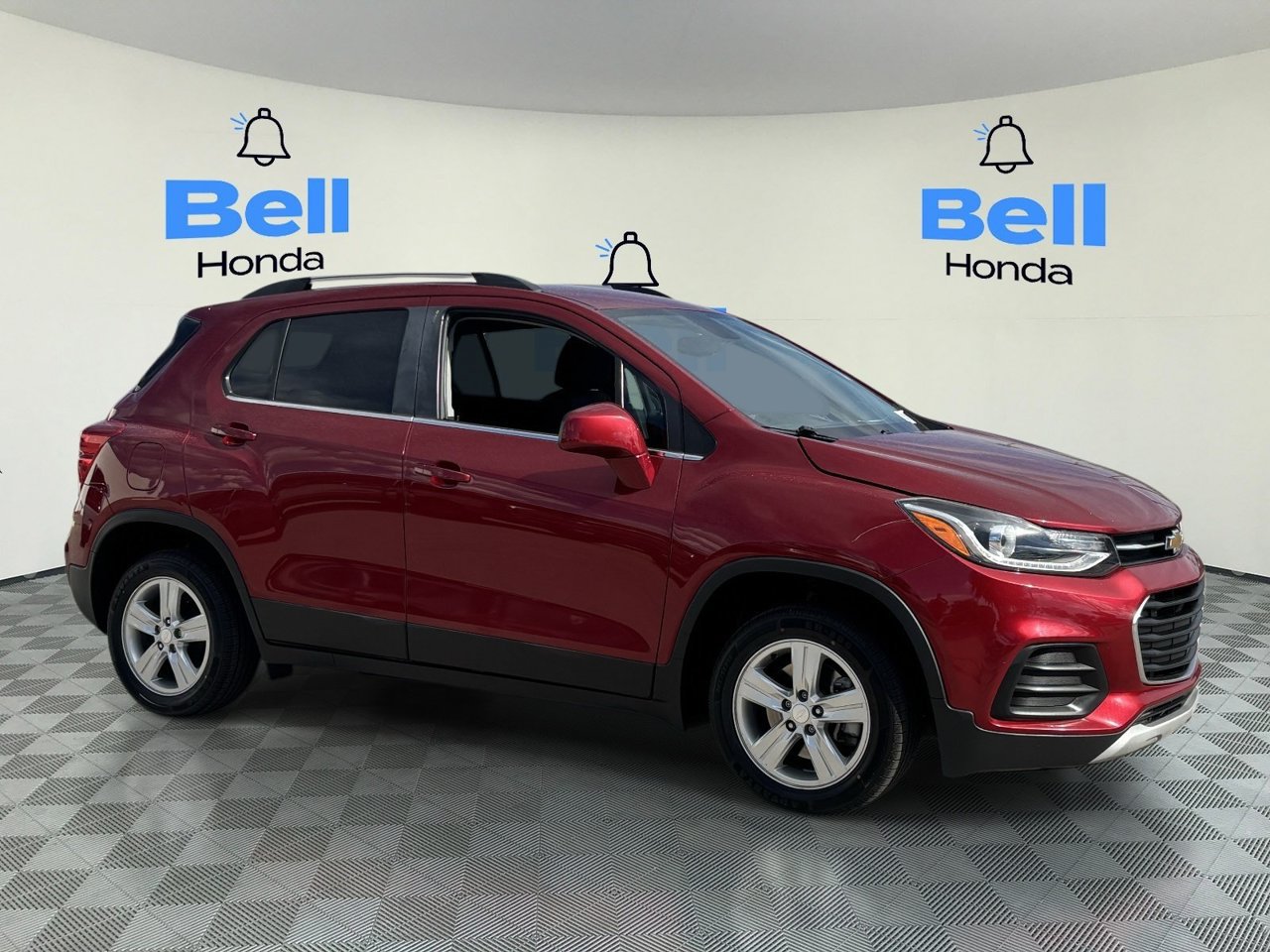 Used 2020 Chevrolet Trax LT FWD image 6