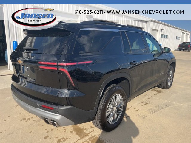 Used 2025 Chevrolet Traverse LT image 6