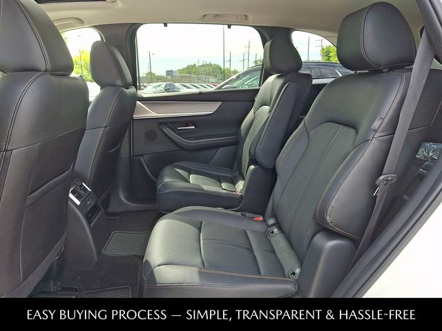 Certified 2024 MAZDA CX-90 3.3 Turbo w/ Preferred Package AWD/4WD image 11