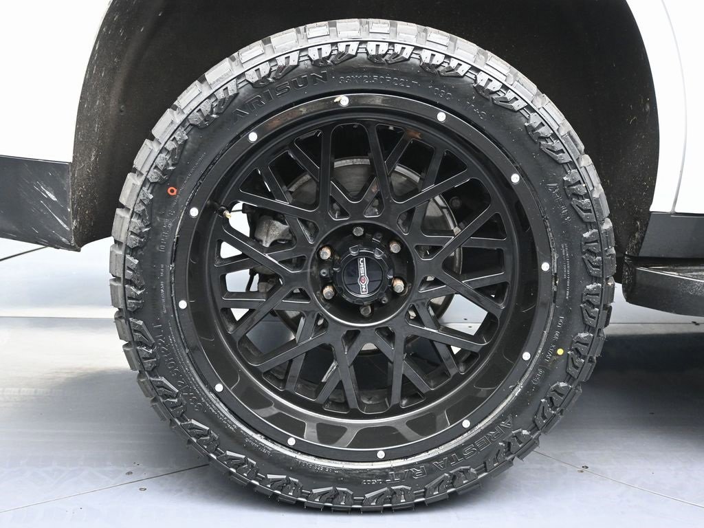 Used 2023 Chevrolet Tahoe RST w/ Luxury Package image 14