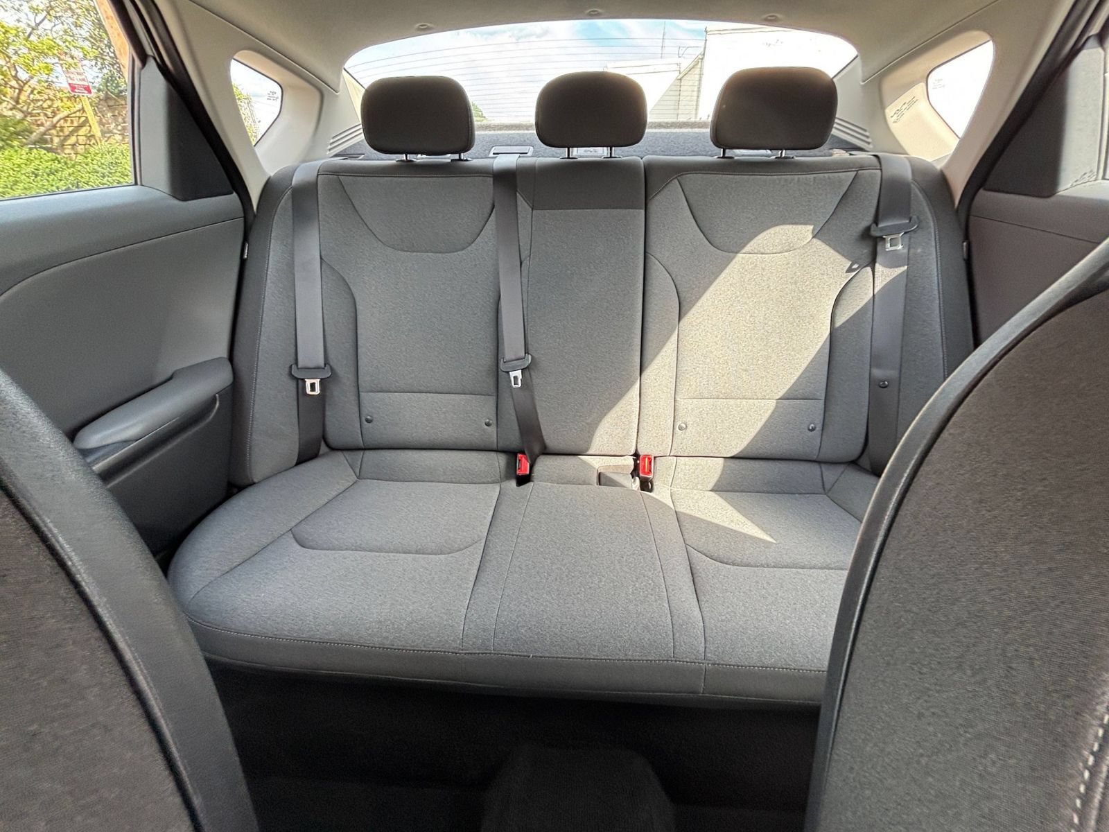 Used 2025 Kia K4 FWD image 38
