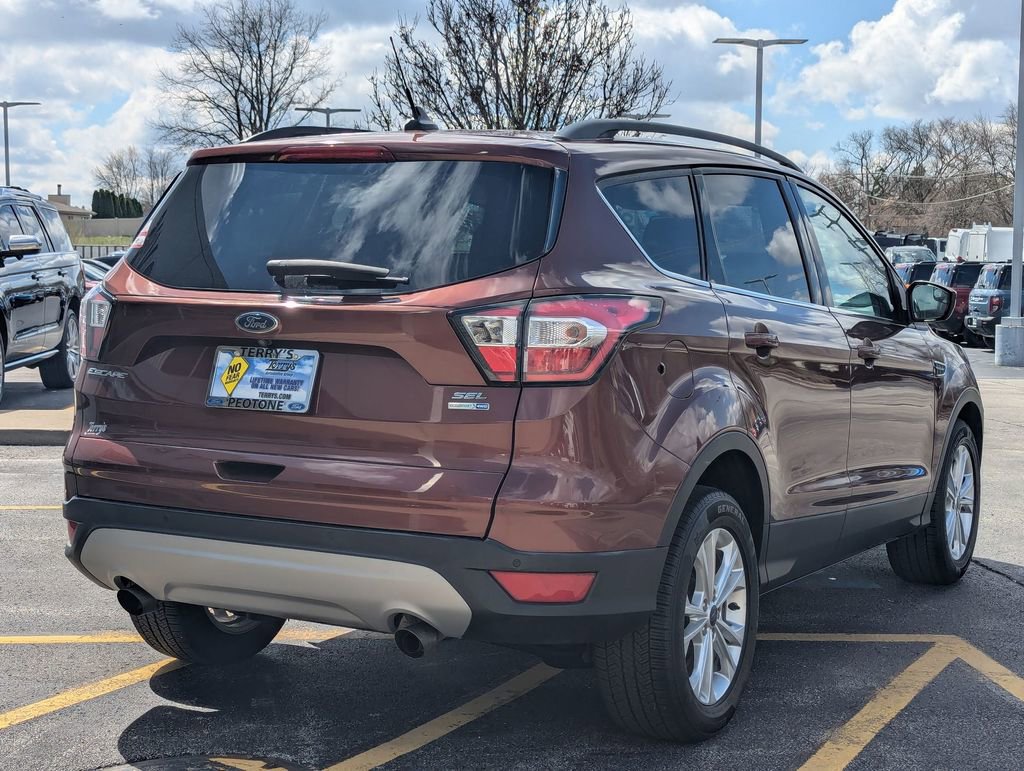 Used 2018 Ford Escape SEL image 3