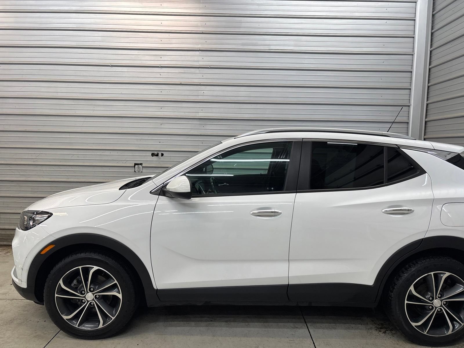 Used 2020 Buick Encore GX Select FWD image 3