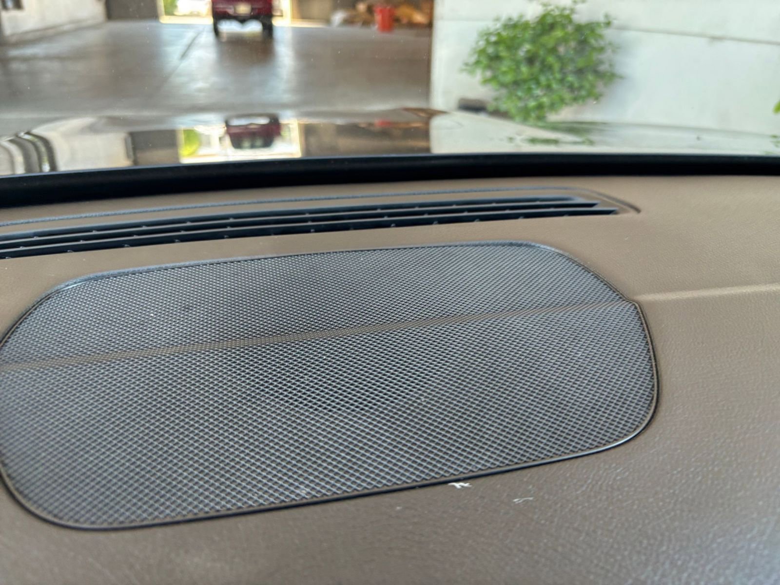 Used 2025 Mercedes-Benz GLB 250 image 17