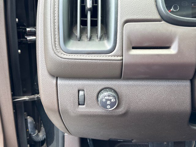 Used 2022 GMC Canyon Denali RWD image 19
