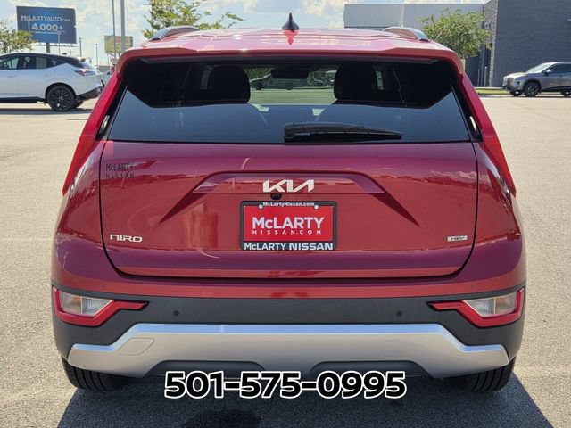 Used 2023 Kia Niro EX FWD image 7