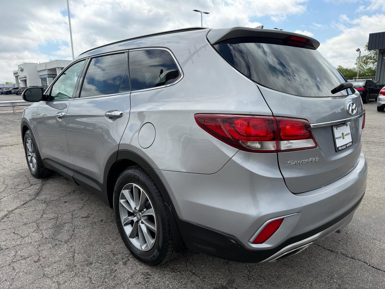 Used 2017 Hyundai Santa Fe SE AWD/4WD image 6